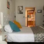 ベッド・アンド・ブレックファスト Le 360 3*